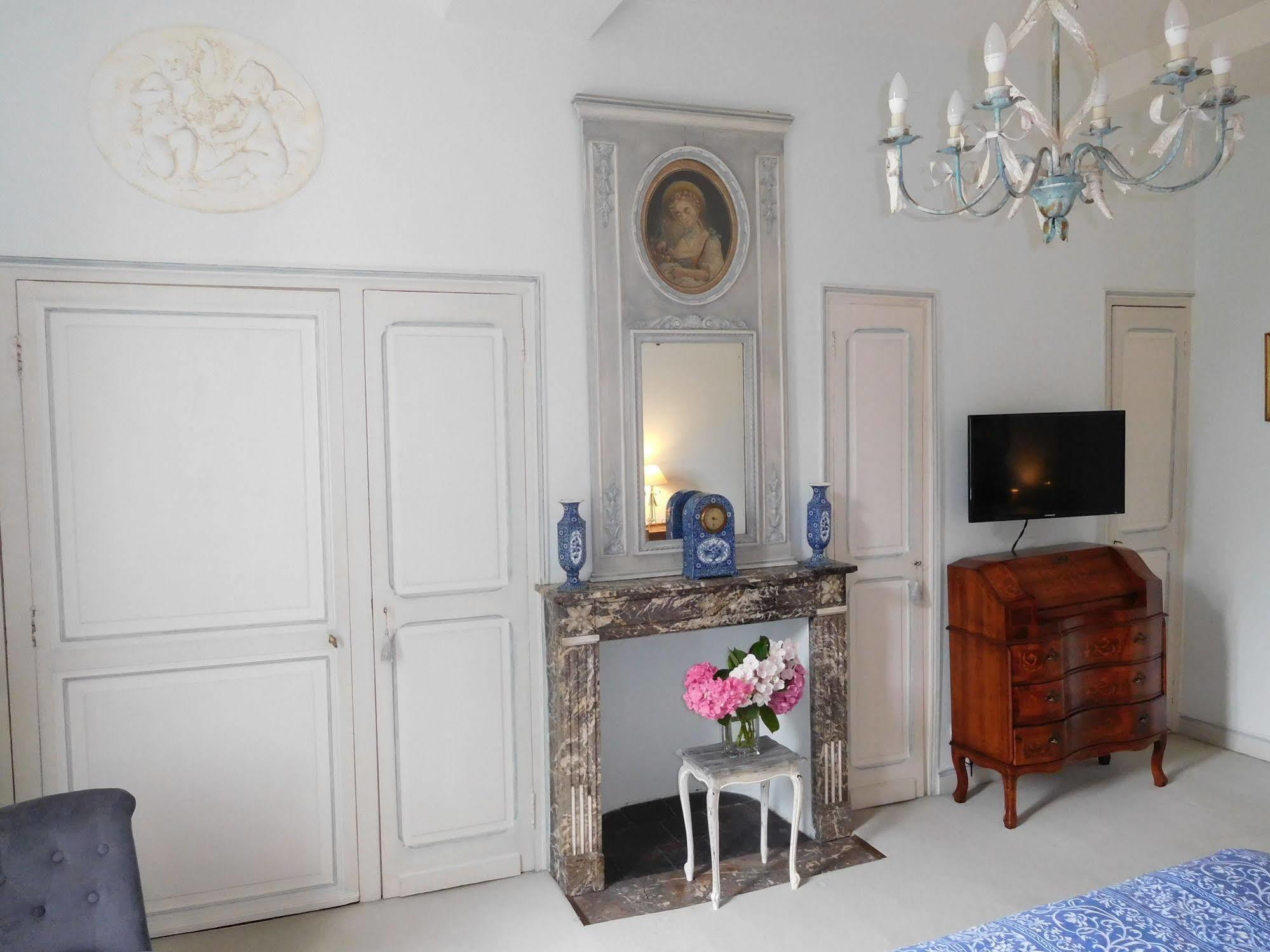Chambres D'Hotes Chateau De Courcelette Hem エクステリア 写真